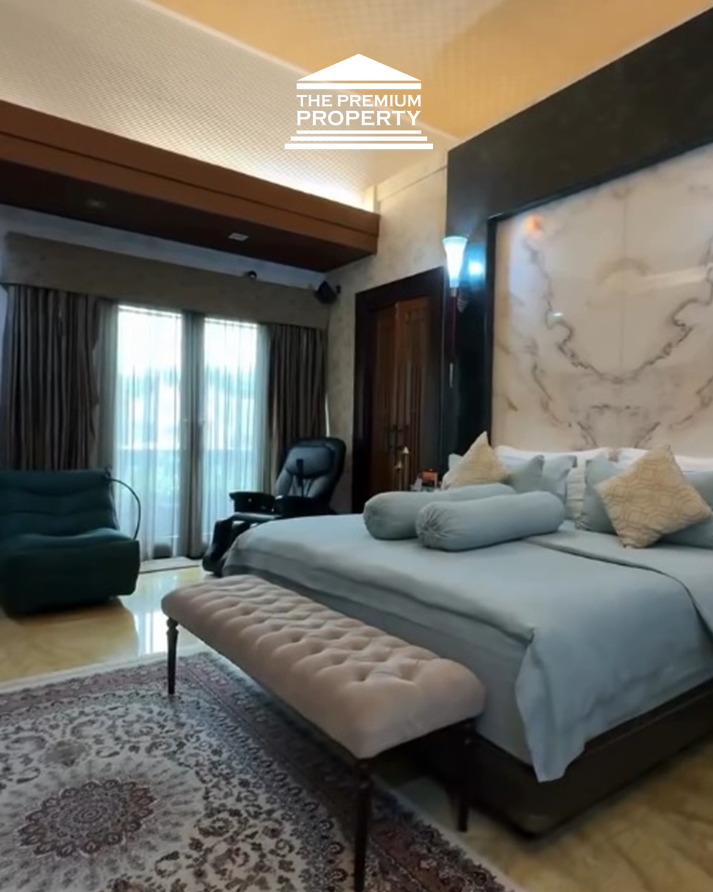 Rumah Mewah Furnished Nuansa Resort di Bali. Ada Kolam Renang Pribadi. Rumah Dijual di Pondok Indah.
