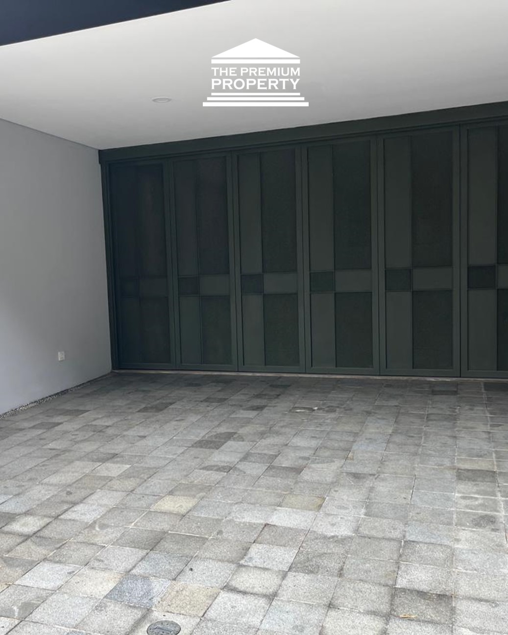 Brand New House 3 Lantai, Ada Tempat Lift! Rumah Dijual di Pondok Indah.