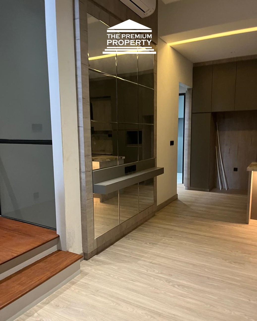 Brand New House 3 Lantai, Ada Tempat Lift! Rumah Dijual di Pondok Indah.