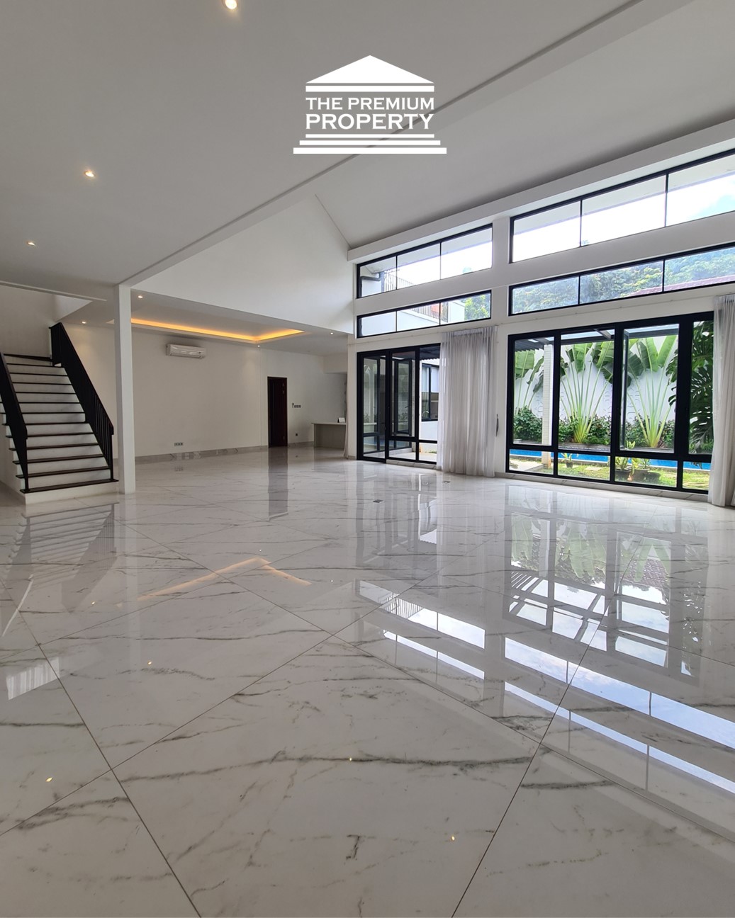 Siap Huni! Rumah 2 Lantai area Selong, Jalan Lebar, Tenang