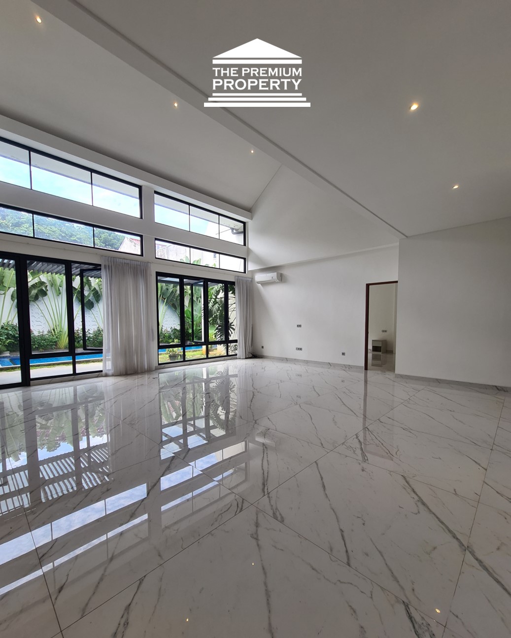 Siap Huni! Rumah 2 Lantai area Selong, Jalan Lebar, Tenang