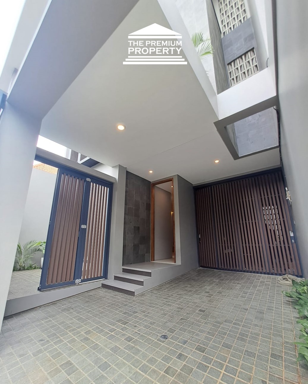 Dijual Rumah Baru 3 Lantai di Pondok Indah – Ada Kamar Tidur di Lantai 1