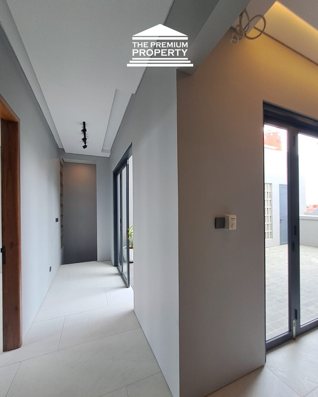 Dijual Rumah Baru 3 Lantai di Pondok Indah – Ada Kamar Tidur di Lantai 1