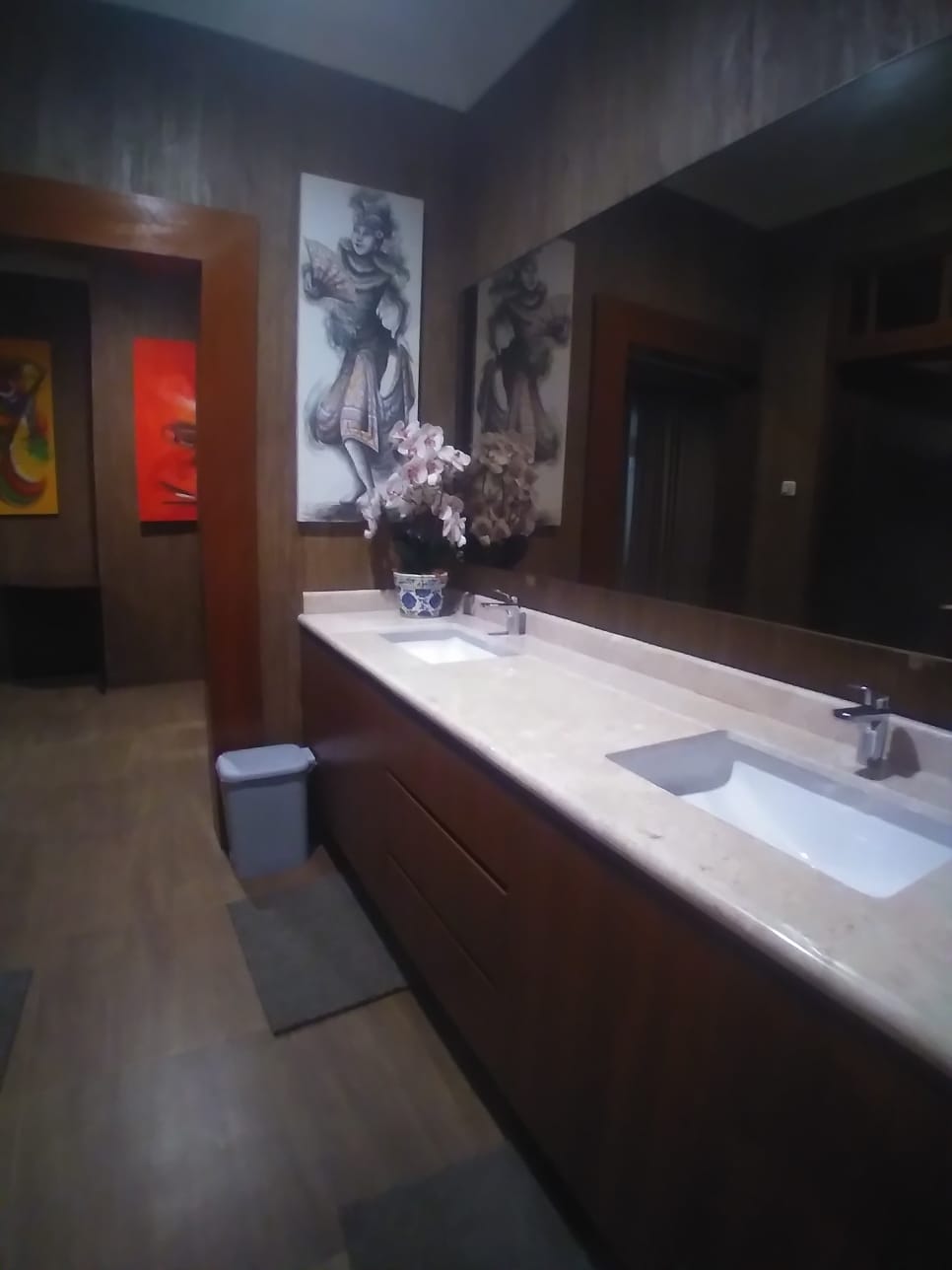 Rumah Dijual area Panglima Polim, Rumah Bagus 3 Lantai, Fully Furnished!