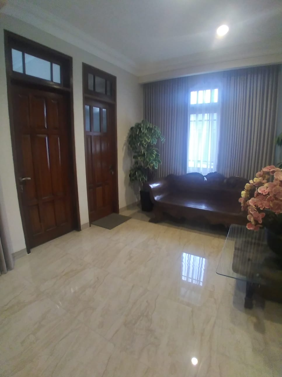 Rumah Dijual area Panglima Polim, Rumah Bagus 3 Lantai, Fully Furnished!