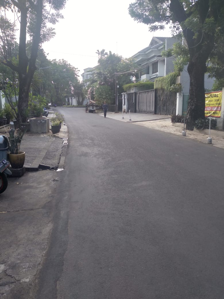 Dijual Rumah Lama Area Wijaya Kebayoran Baru, Rumah 1 Lantai, Butuh Renovasi