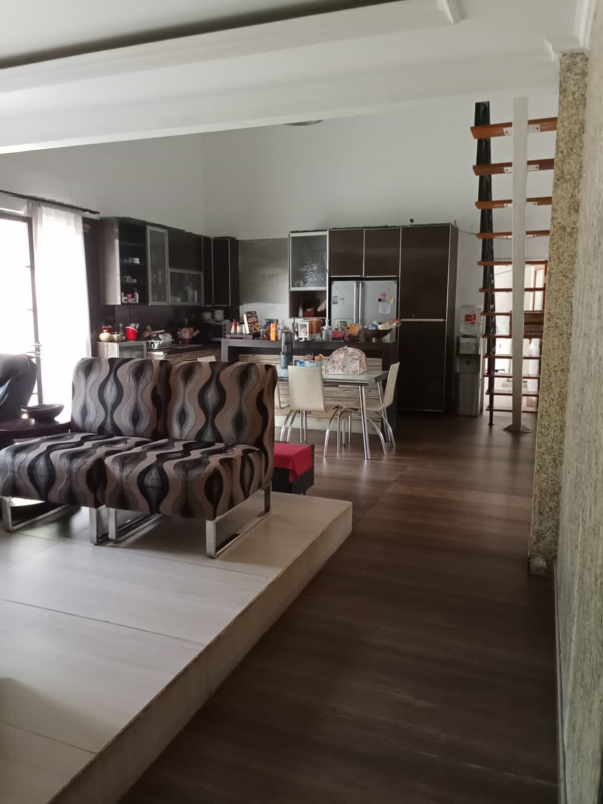 Dijual Rumah di Cipete, Dekat MRT Cipete, Parkir Bisa 5 Mobil