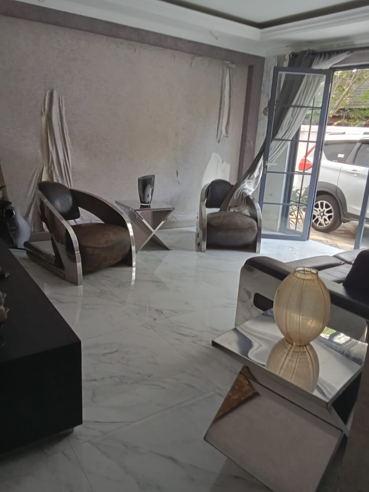 Dijual Rumah di Cipete, Dekat MRT Cipete, Parkir Bisa 5 Mobil