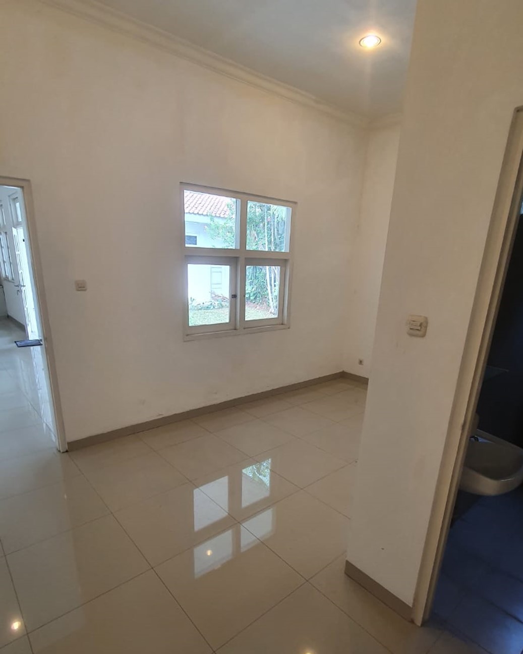 Dijual Rumah di Cipete, Dekat ke MRT Cipete, Taman Luas, 1 Lantai