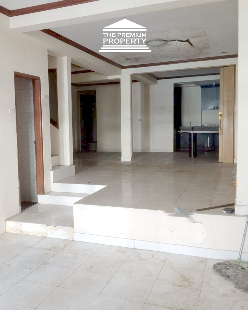 Dijual Rumah Lama di Pondok Indah, Area Pinang, 2 Lantai, Butuh Renovasi