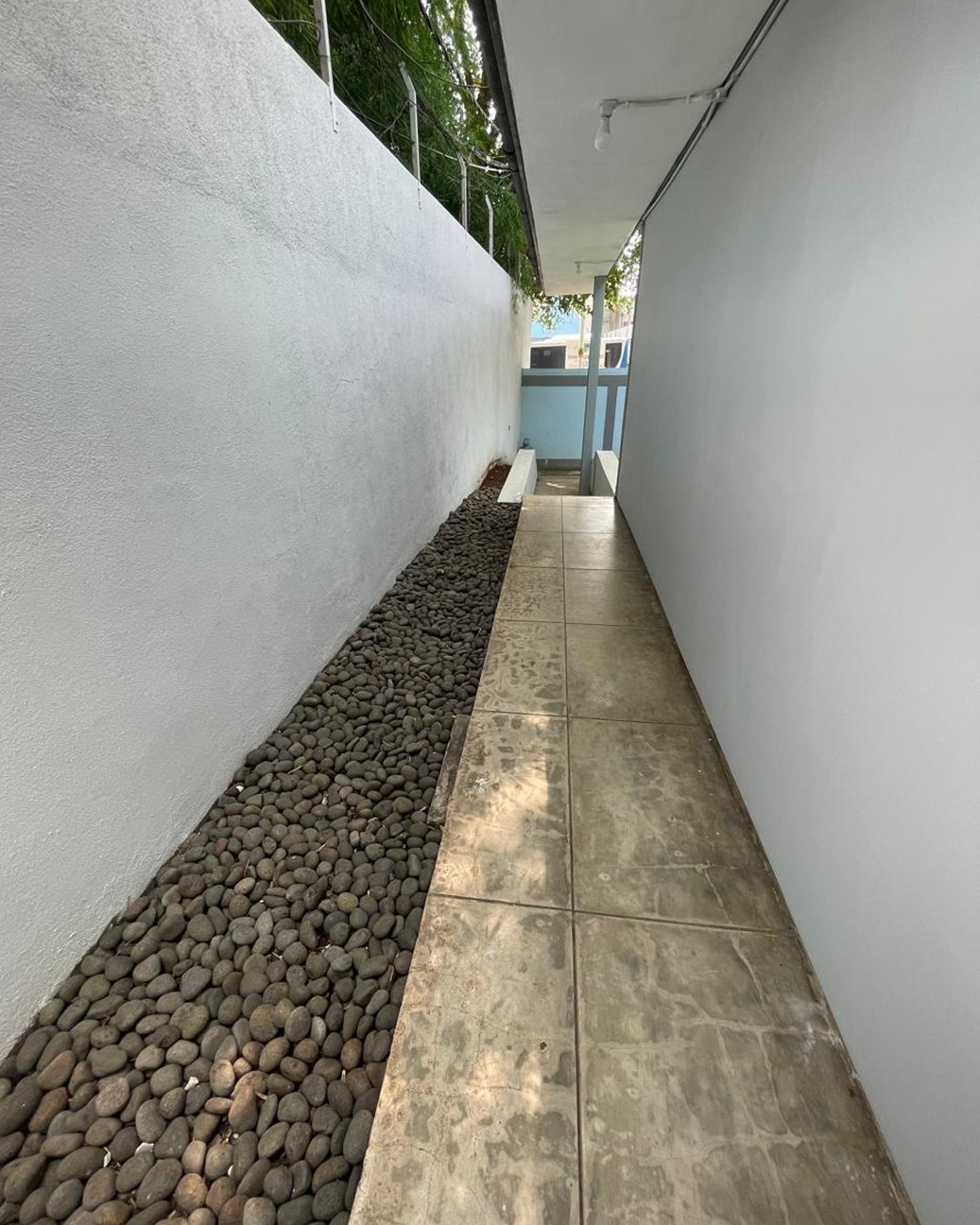 Jauh Dibawah Harga NJOP! Gedung 2 Lantai Siap Huni, Selangkah Dari Mcd Kemang