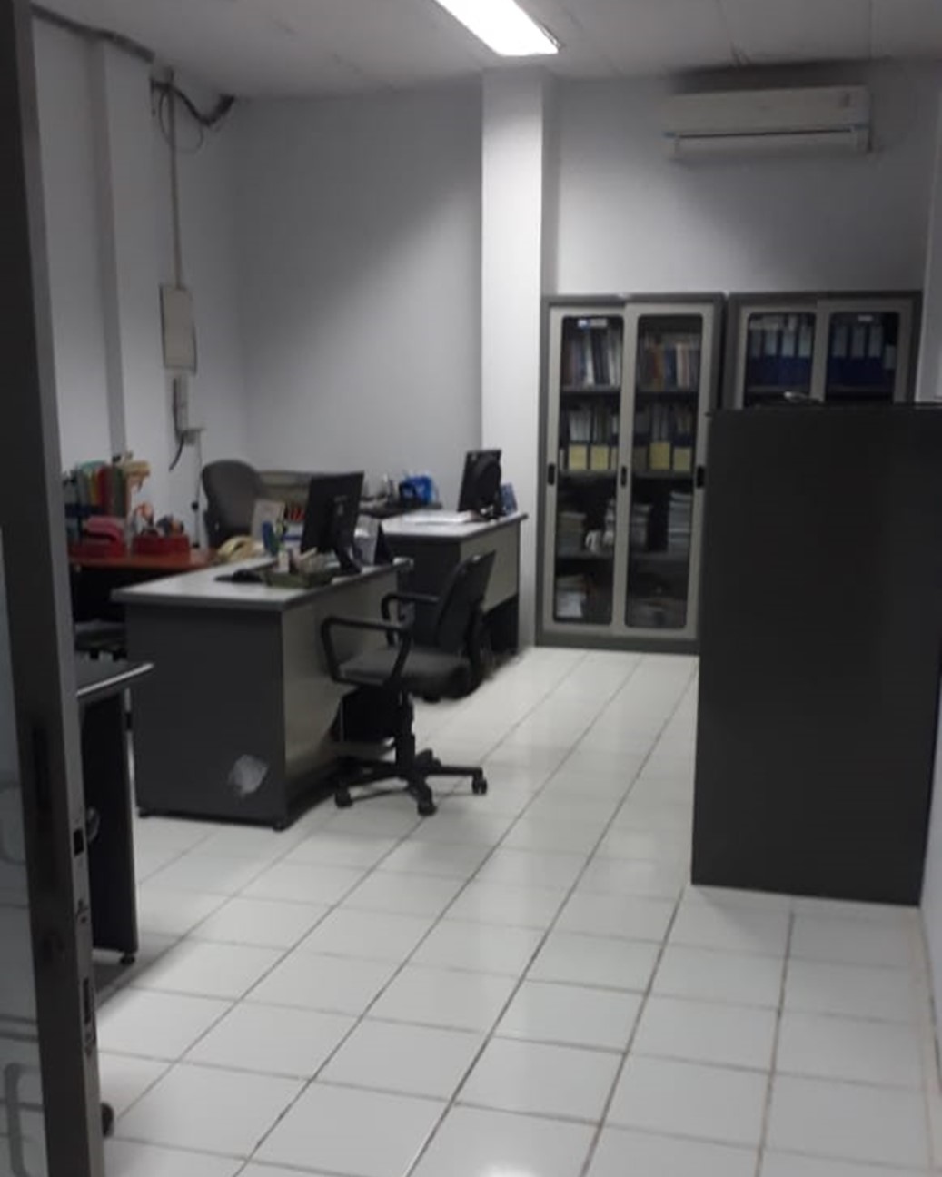 Gedung 4 Lantai di Menteng, Jalan 2 Arah, Lokasi STrategis