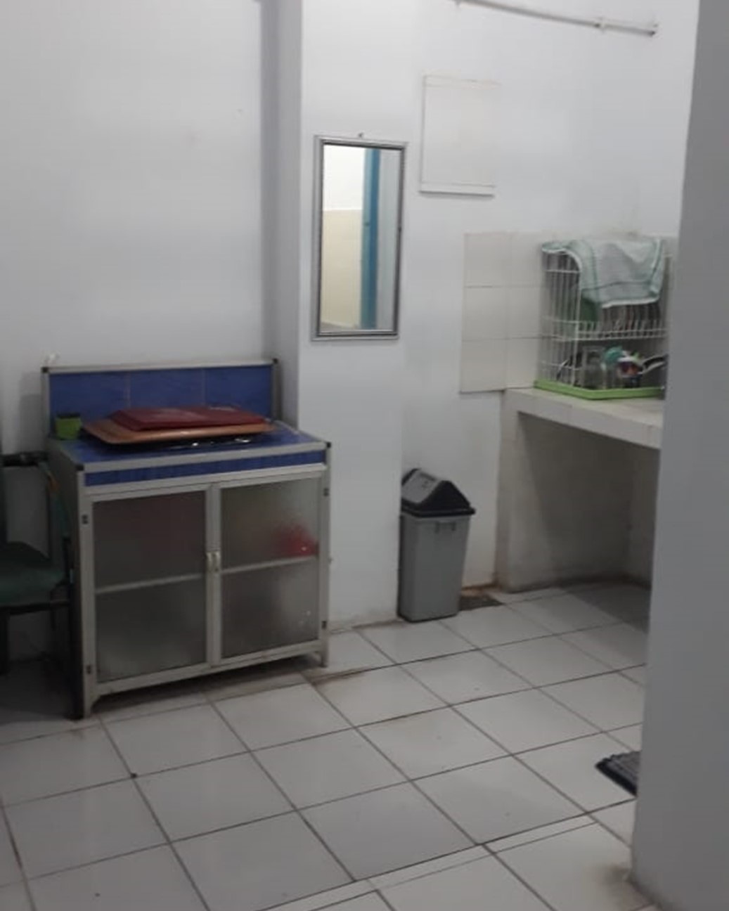 Gedung 4 Lantai di Menteng, Jalan 2 Arah, Lokasi STrategis