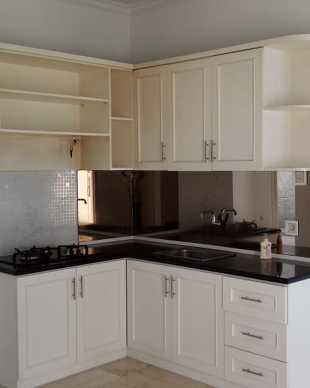Dijual Rumah 3 Lantai di Cilandak, Belakang Citos. Dalam Cluster Townhouse