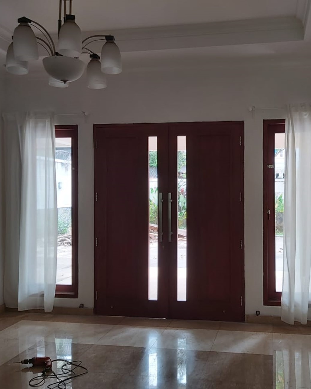 Rumah Dijual di Area Cilandak Cipete, Dekat Sekolah Belanda. Carport Luas