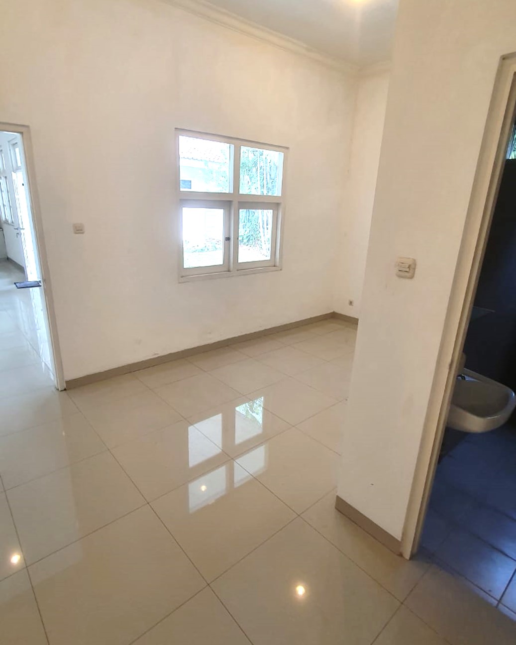 Rumah Dijual di Cipete. Ada 2 Rumah. Bisa Beli 1 Rumah Yang Besar