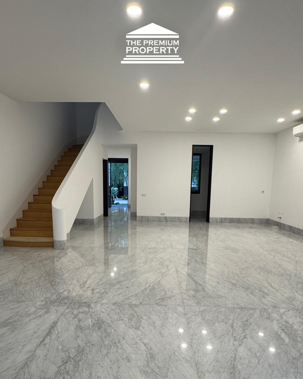 Rumah Mewah Pondok Indah, Siap Huni, 4 Lantai, Dalam Komplek Townhouse