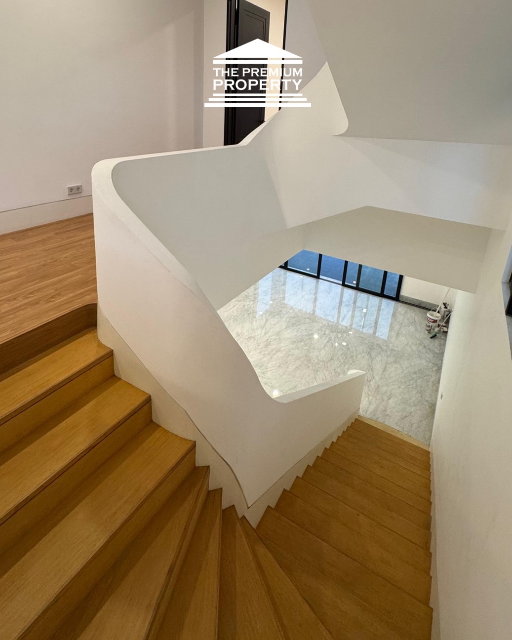 Rumah Mewah Pondok Indah, Siap Huni, 4 Lantai, Dalam Komplek Townhouse