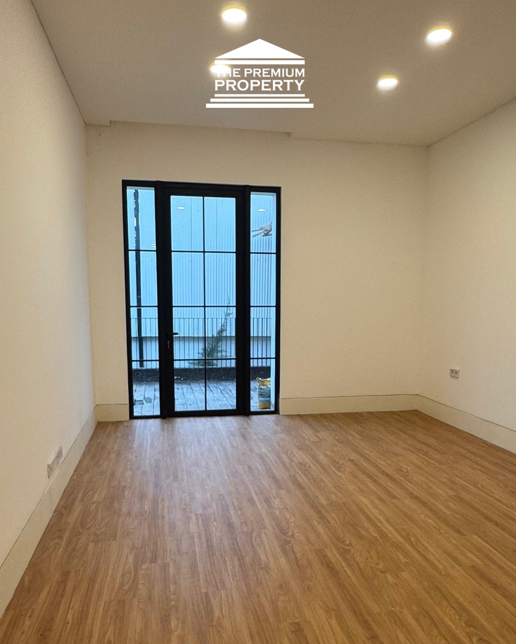 Rumah Mewah Pondok Indah, Siap Huni, 4 Lantai, Dalam Komplek Townhouse