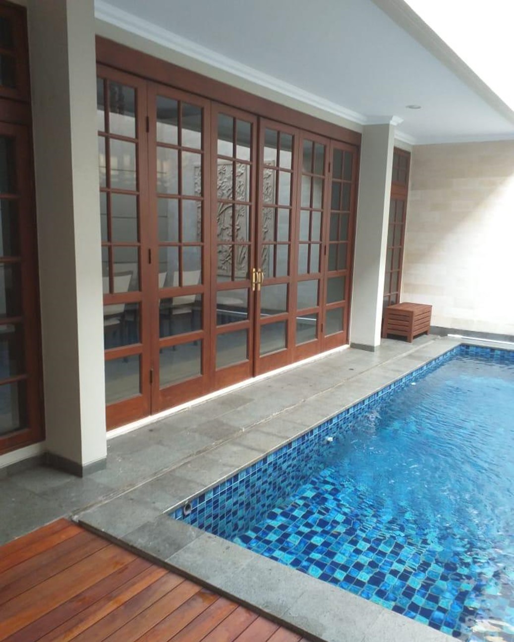 Rumah Dijual di Pondok Indah. Ada Kolam Renang