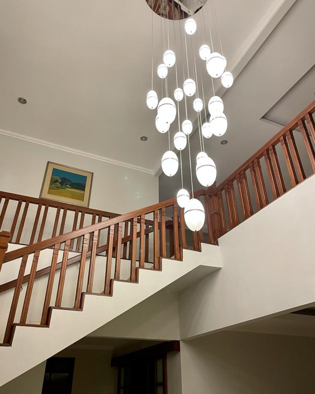 Rumah Dijual di Pondok Indah. Ada Kolam Renang