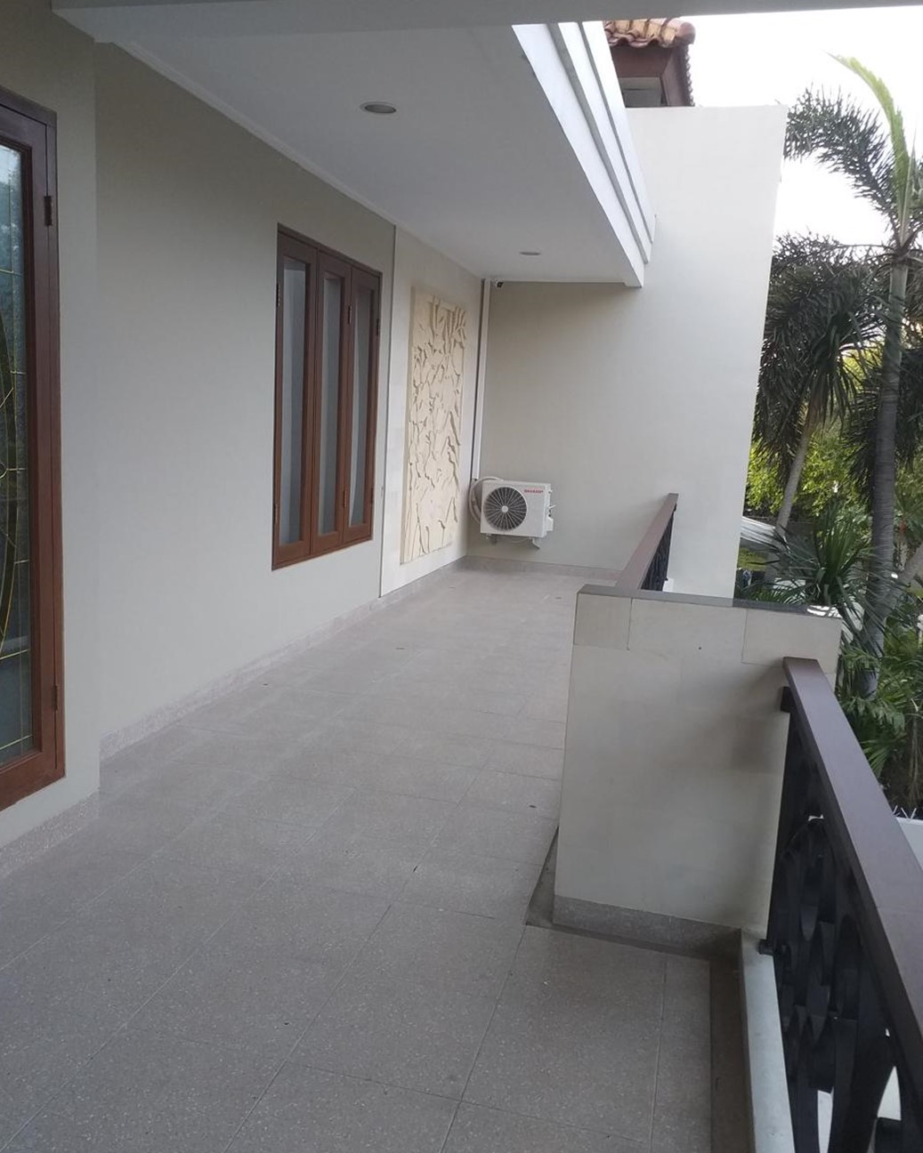 Rumah Dijual di Pondok Indah. Ada Kolam Renang