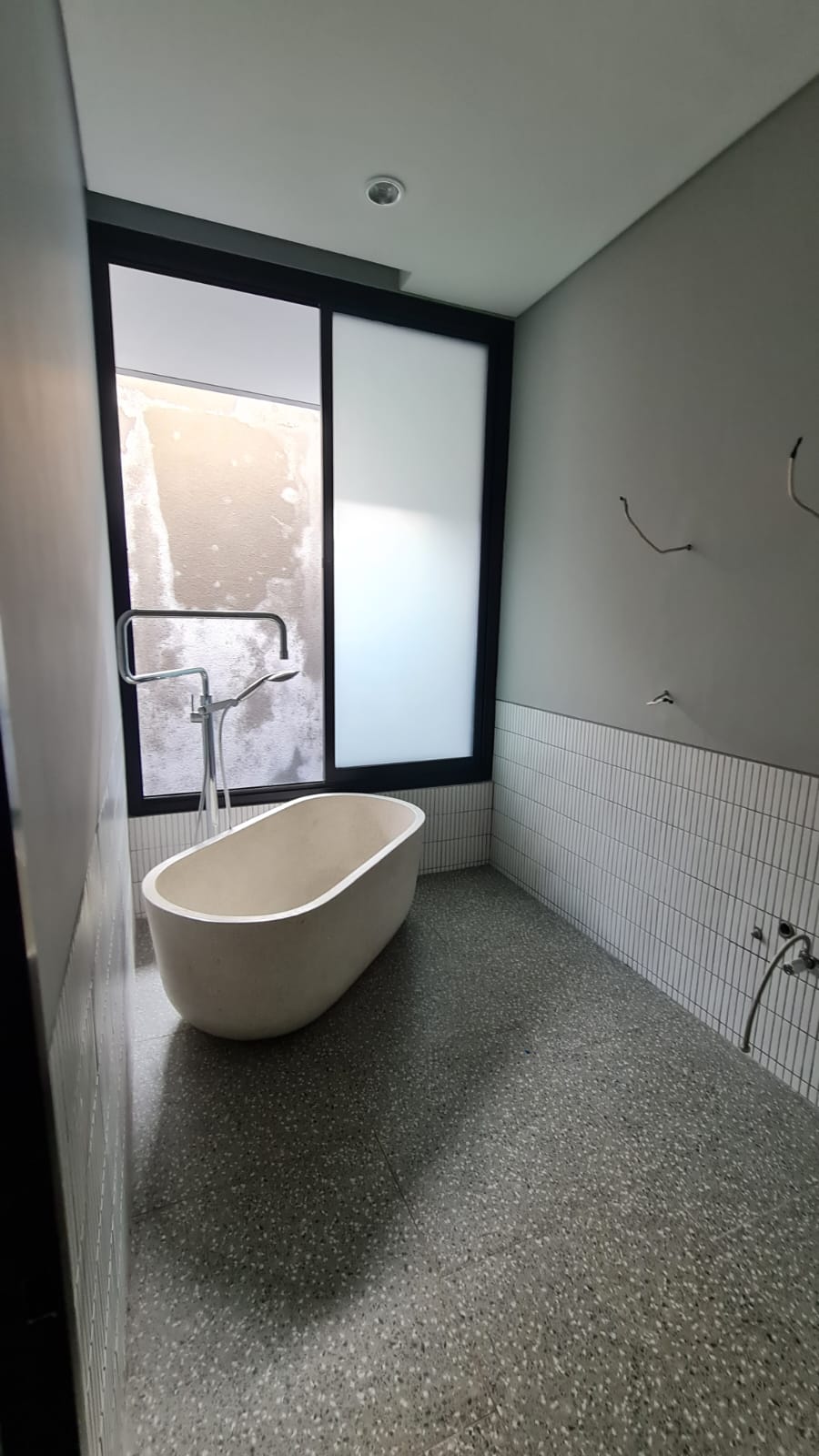 Rumah 3,5 Lantai di Permata Hijau, Brand New, Dalam Town House
