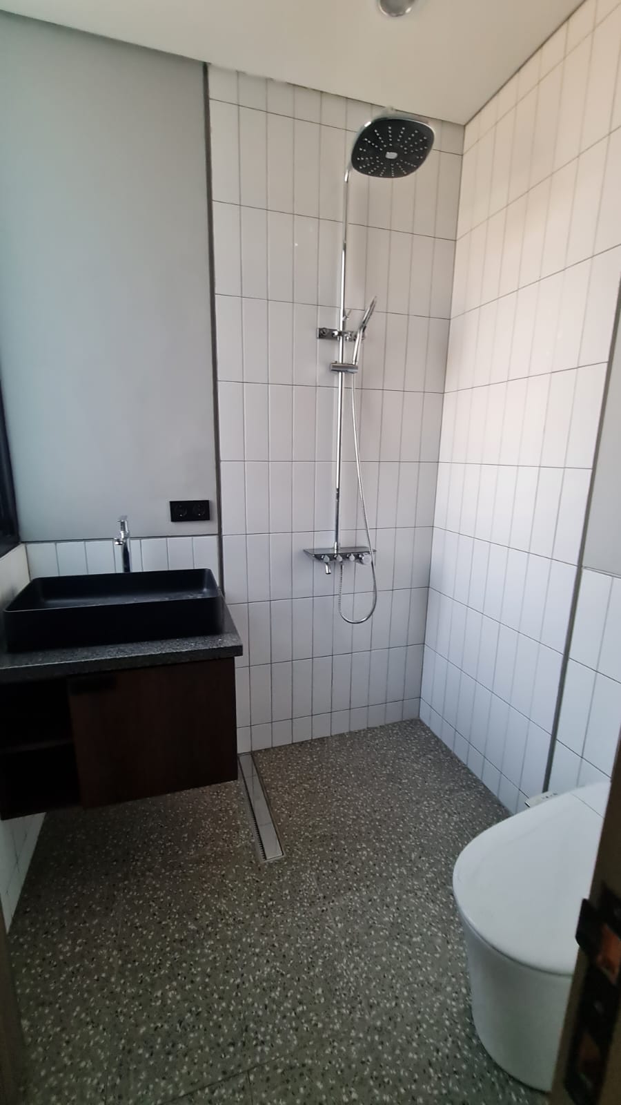 Rumah 3,5 Lantai di Permata Hijau, Brand New, Dalam Town House