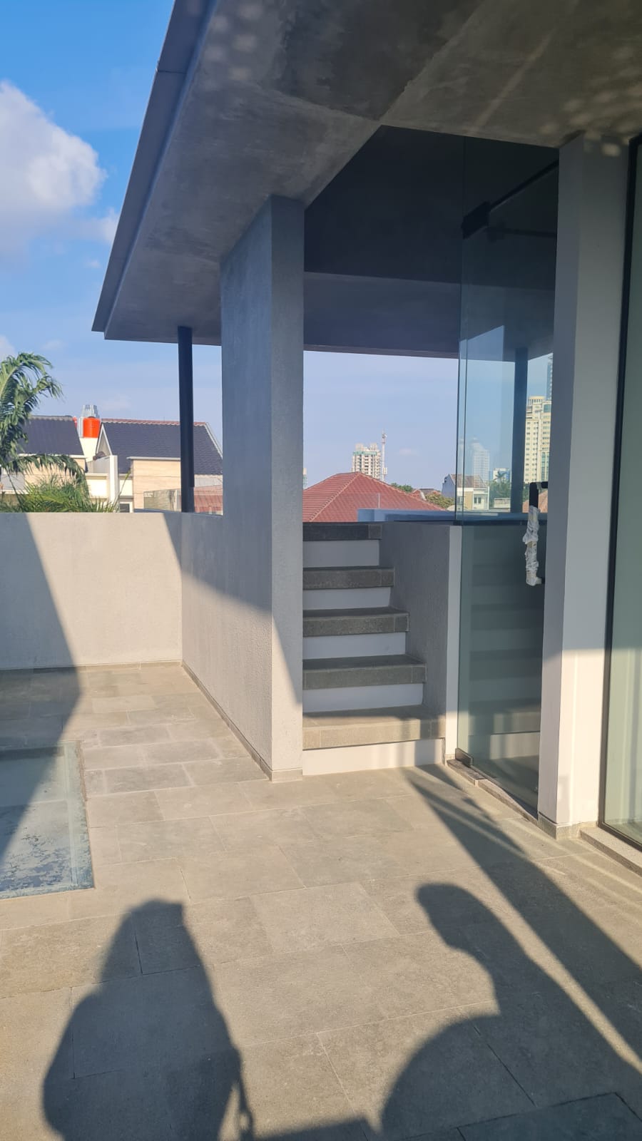 Rumah 3,5 Lantai di Permata Hijau, Brand New, Dalam Town House