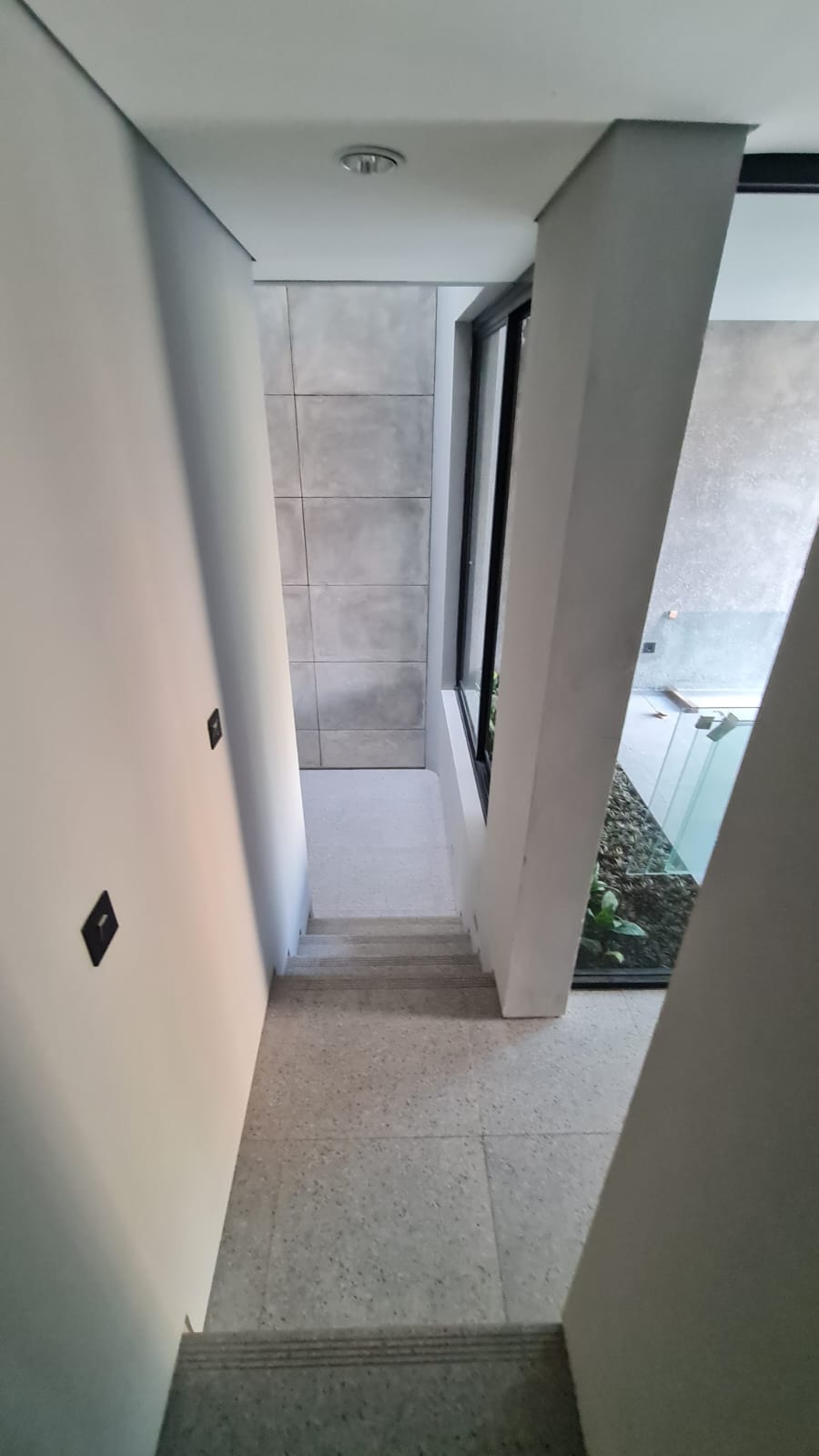 Rumah 3,5 Lantai di Permata Hijau, Brand New, Dalam Town House