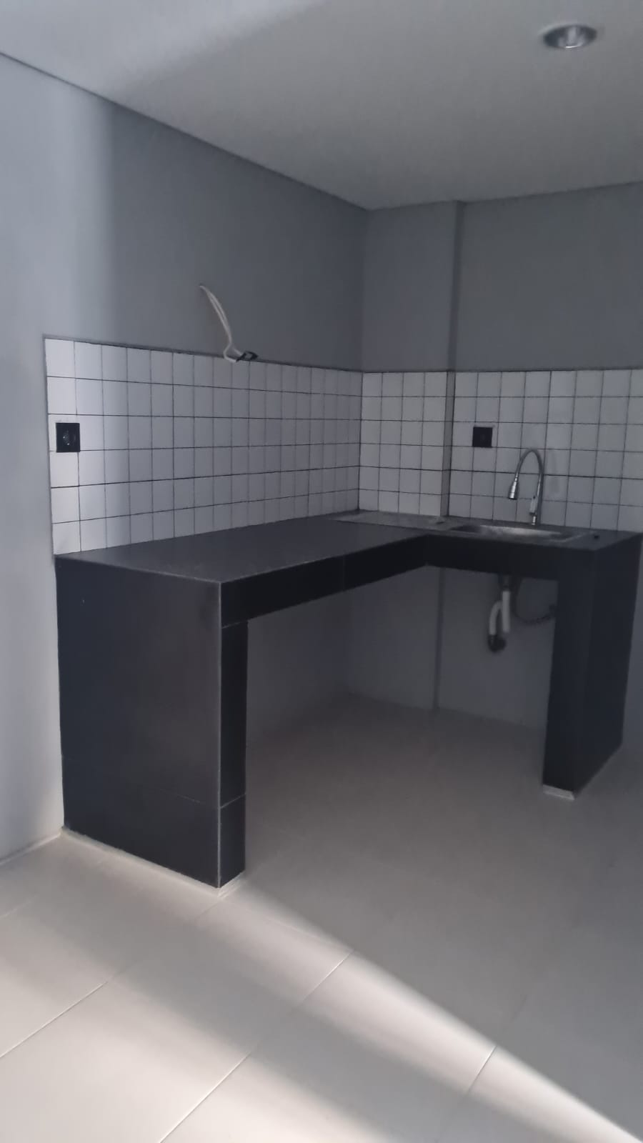 Rumah 3,5 Lantai di Permata Hijau, Brand New, Dalam Town House