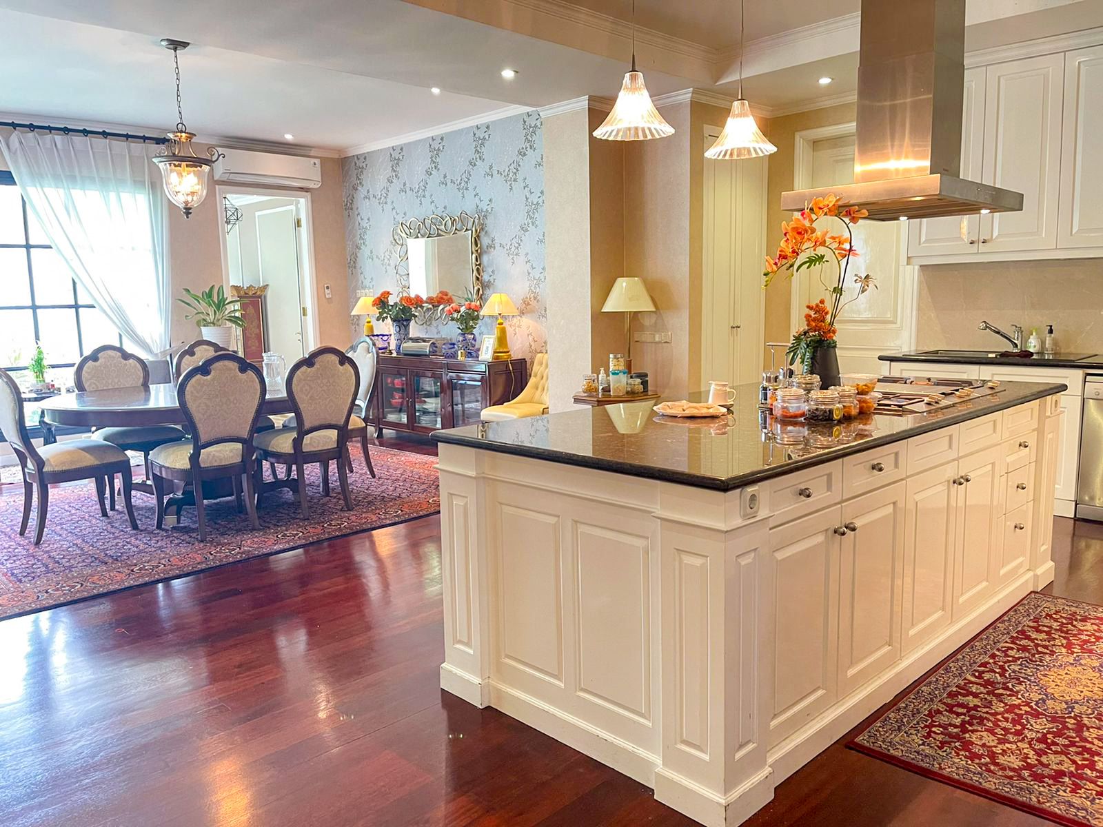 Rumah Mewah 2 Lantai di Permata Hijau Fully Furnished