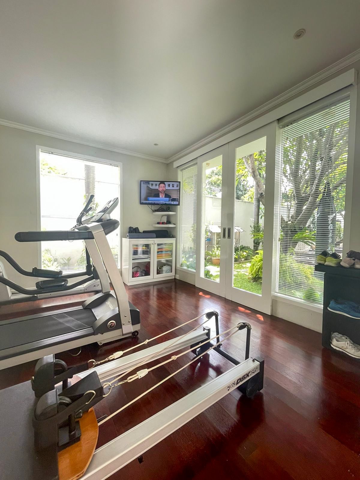 Rumah Mewah 2 Lantai di Permata Hijau Fully Furnished