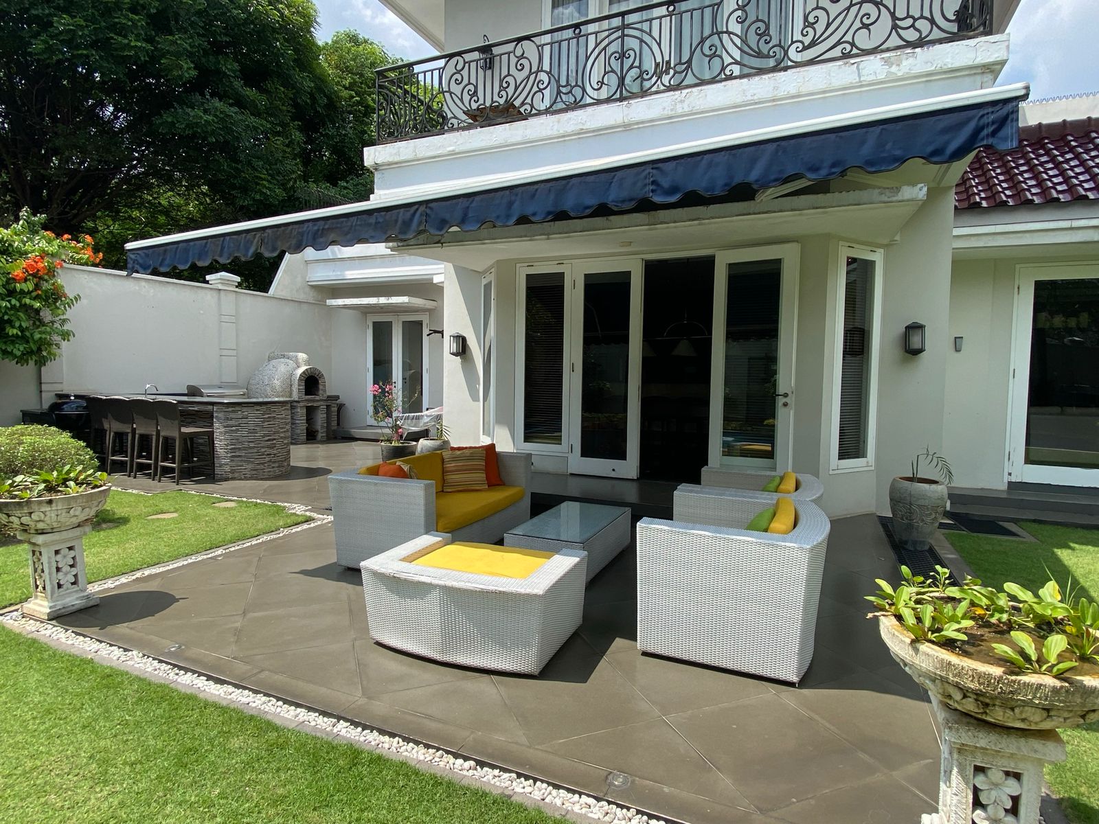 Rumah Mewah 2 Lantai di Permata Hijau Fully Furnished