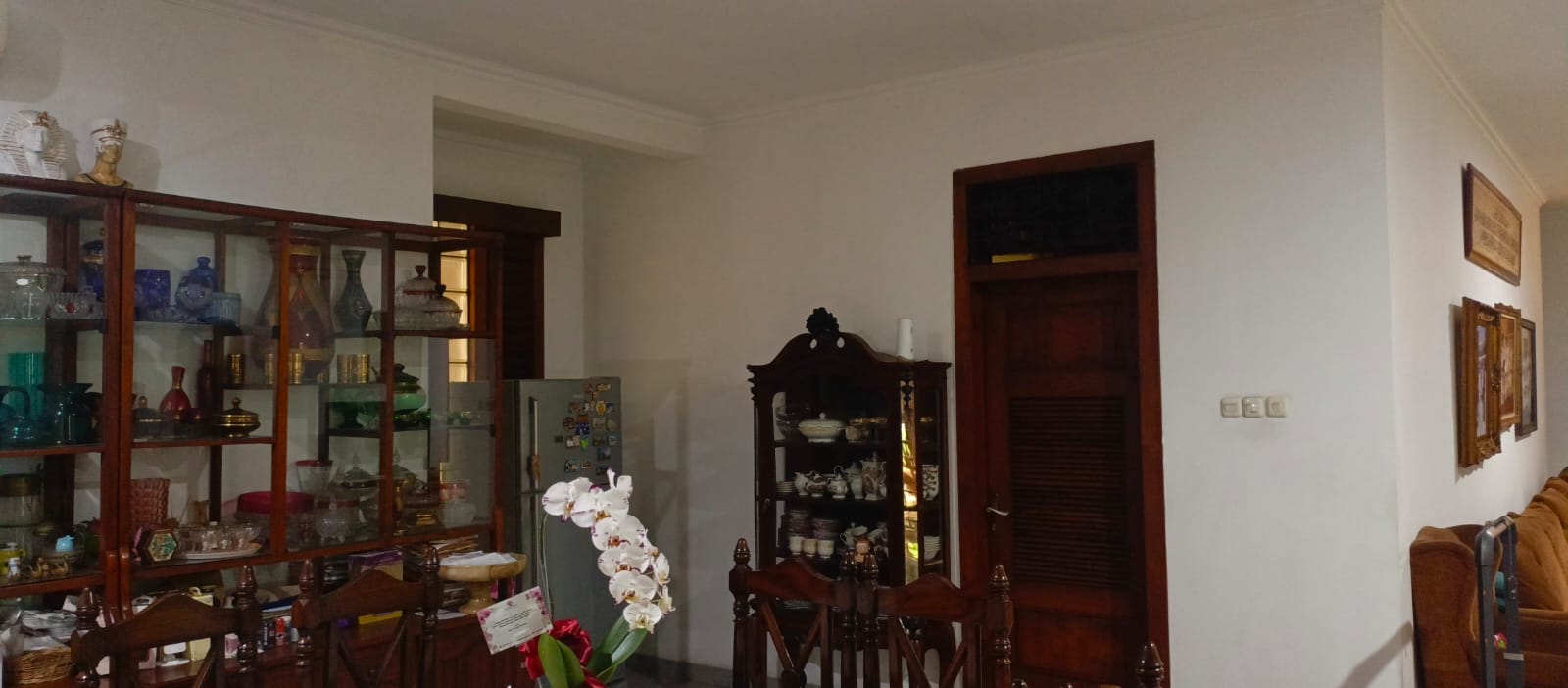 Dijual Rumah di Area Radio Dalam Kebayoran Baru, Ada Taman Belakang