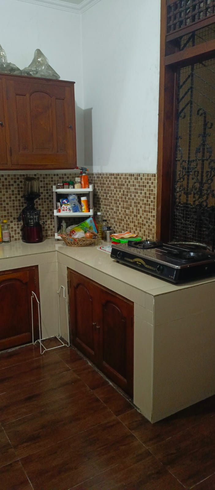 Dijual Rumah di Area Radio Dalam Kebayoran Baru, Ada Taman Belakang