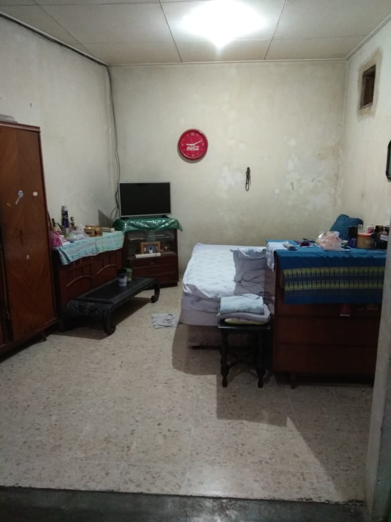 Rumah Lama 2 Lantai di Area Kebayoran Baru. Butuh Renovasi