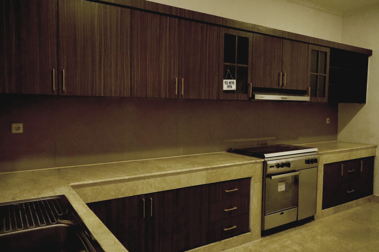 Hunian Prestisius Pondok Indah, Dekat JIS – 2 Lantai, Kolam Renang, One Gate