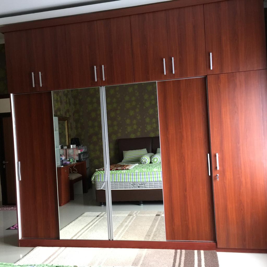 Rumah Dijual di Cipete, Bentuk Tanah Kotak, Ada Kolam Ikan, Master Bedroom Diatas