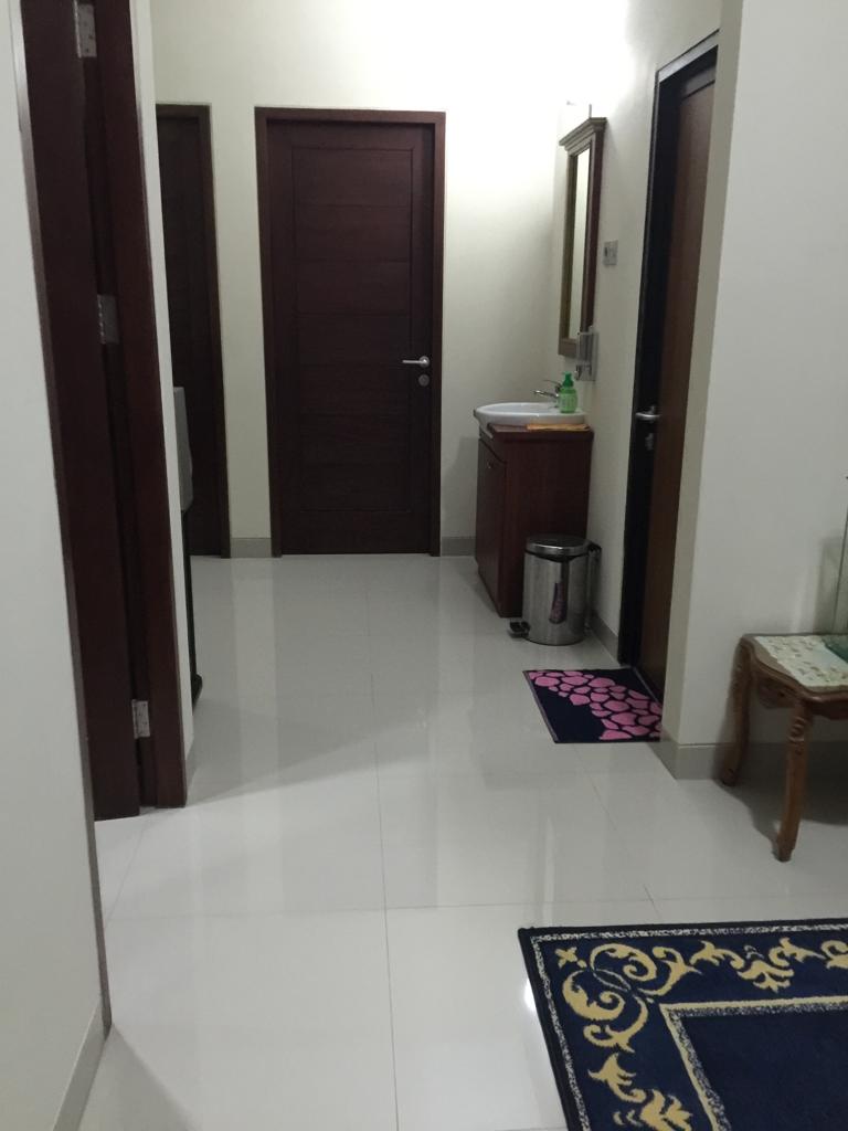 Rumah Dijual di Cipete, Bentuk Tanah Kotak, Ada Kolam Ikan, Master Bedroom Diatas