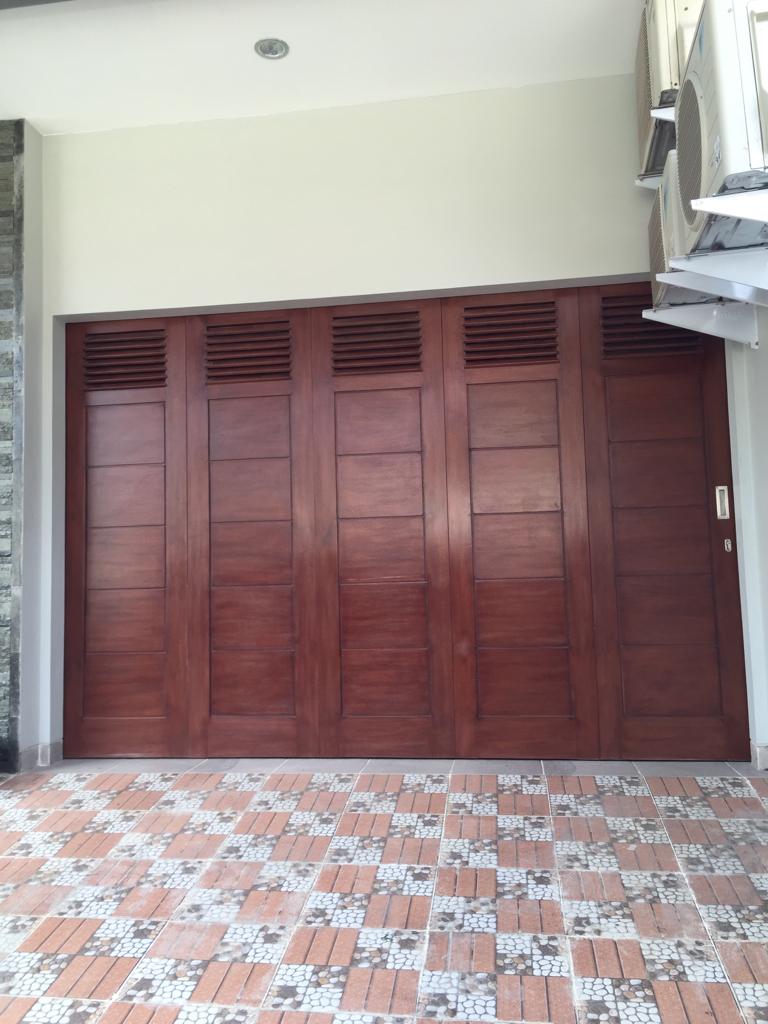 Rumah Dijual di Cipete, Bentuk Tanah Kotak, Ada Kolam Ikan, Master Bedroom Diatas