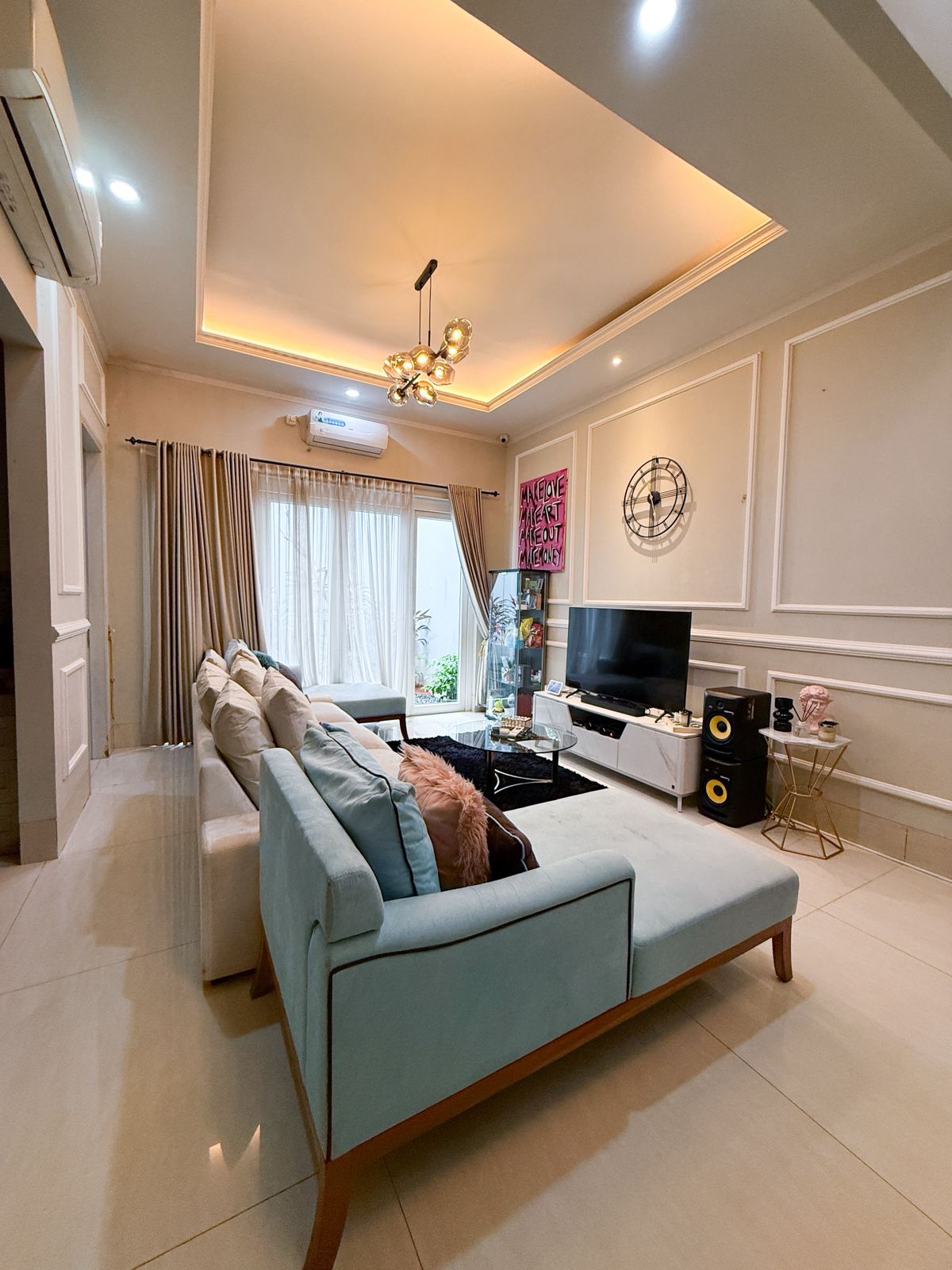 Rumah Dalam Komplek, Security 24 Jam, Furnished, Bebas Banjir