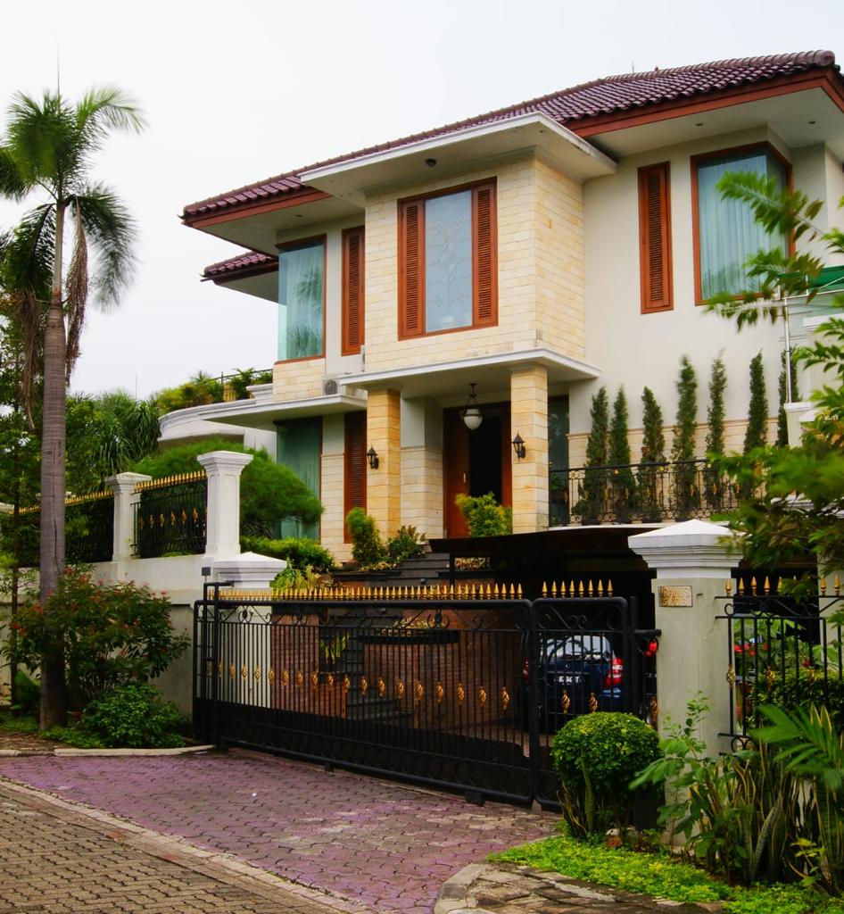 Rumah Dijual di Cinere, Lokasi Tenang, Jalan Lebar, Fully Furnished