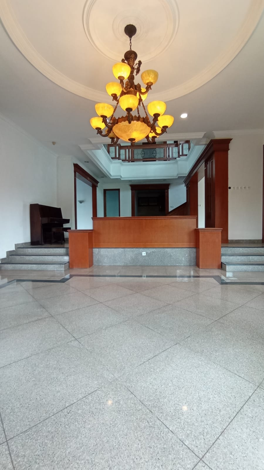 Rumah Dijual di Cinere, Lokasi Tenang, Jalan Lebar, Fully Furnished