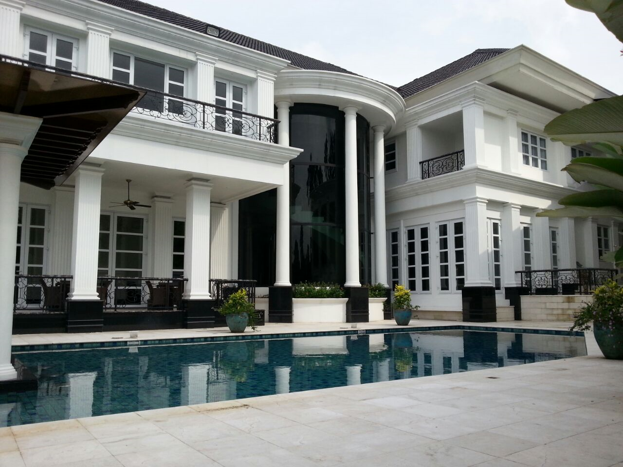 Dijual Rumah Mewah Fully Furnished, Lux, Marmer, Lokasi Cinere