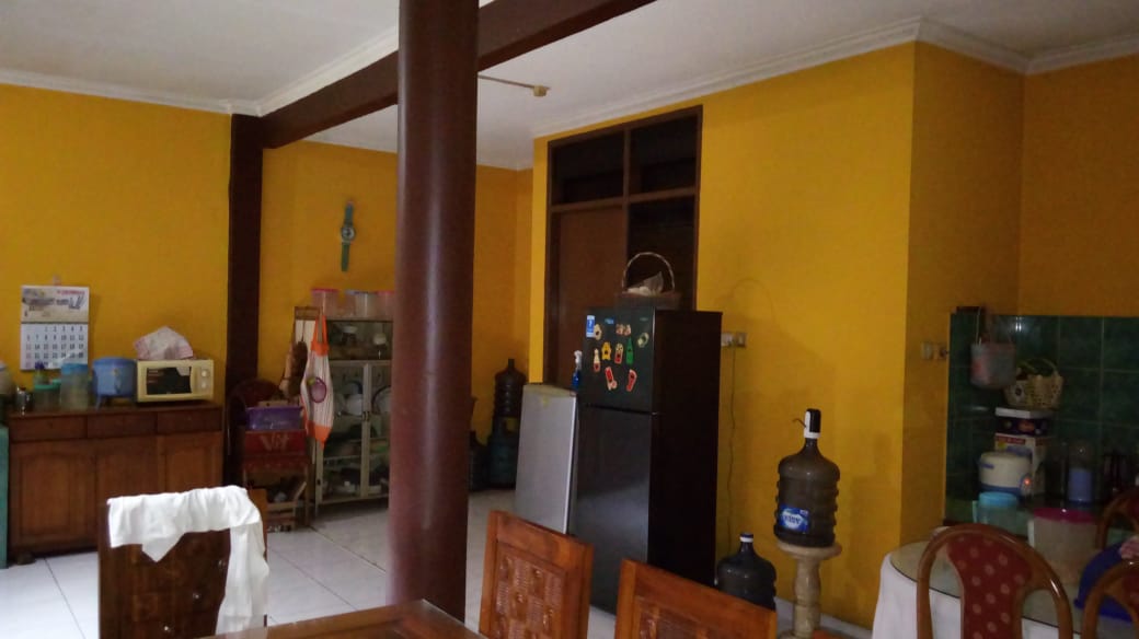 Rumah 2 Lantai di Cirendeu, Dalam Komplek Perumahan