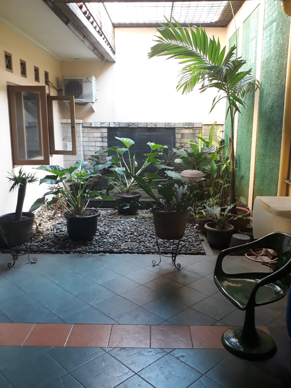 Dijual Rumah 2 Lantai di Larangan Ciledug, Jalan 2 mobil, Lingkungan Tenang, Nyaman dan  Tidak banjir