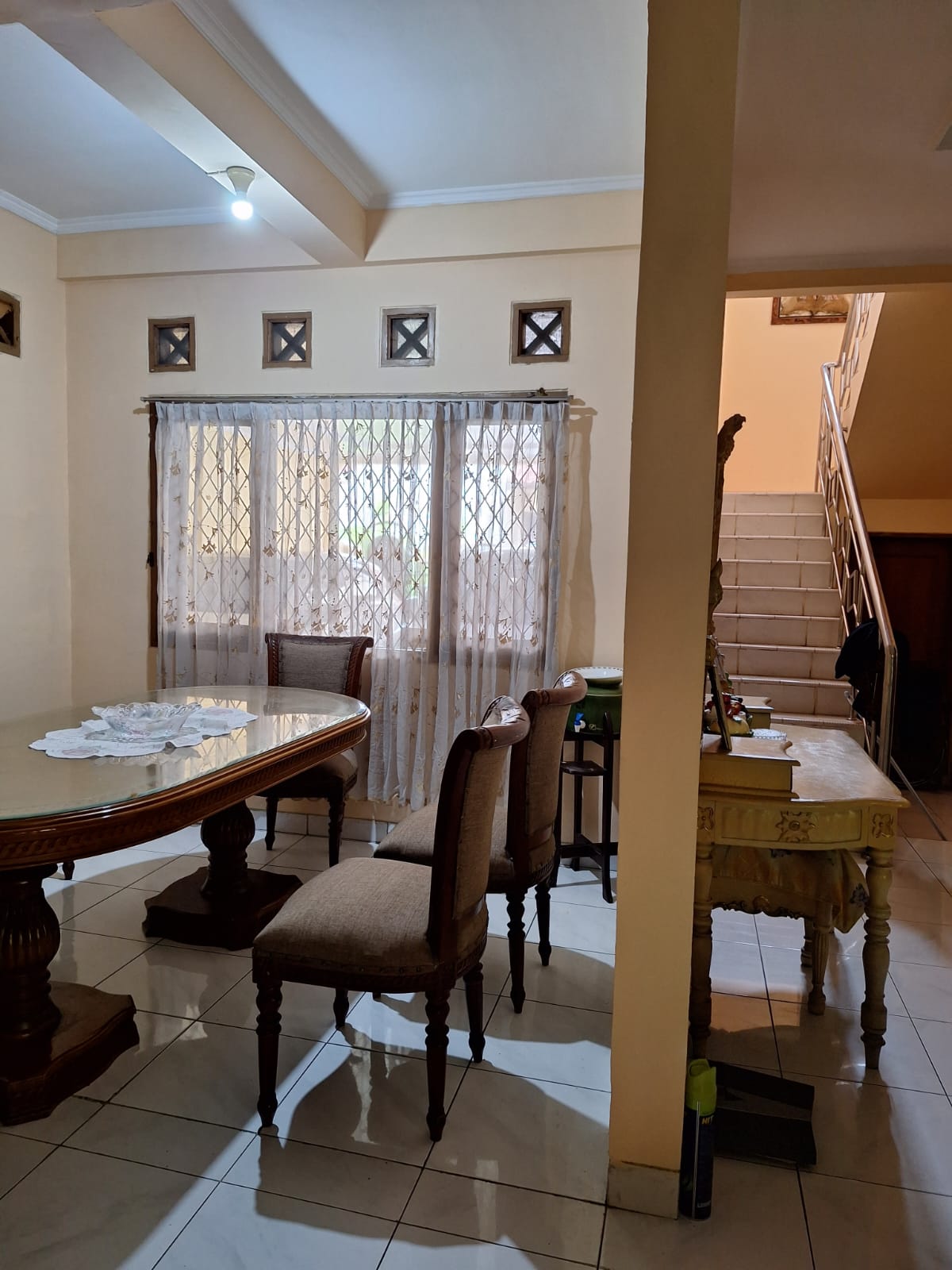 Dijual Rumah 2 Lantai di Larangan Ciledug, Jalan 2 mobil, Lingkungan Tenang, Nyaman dan  Tidak banjir