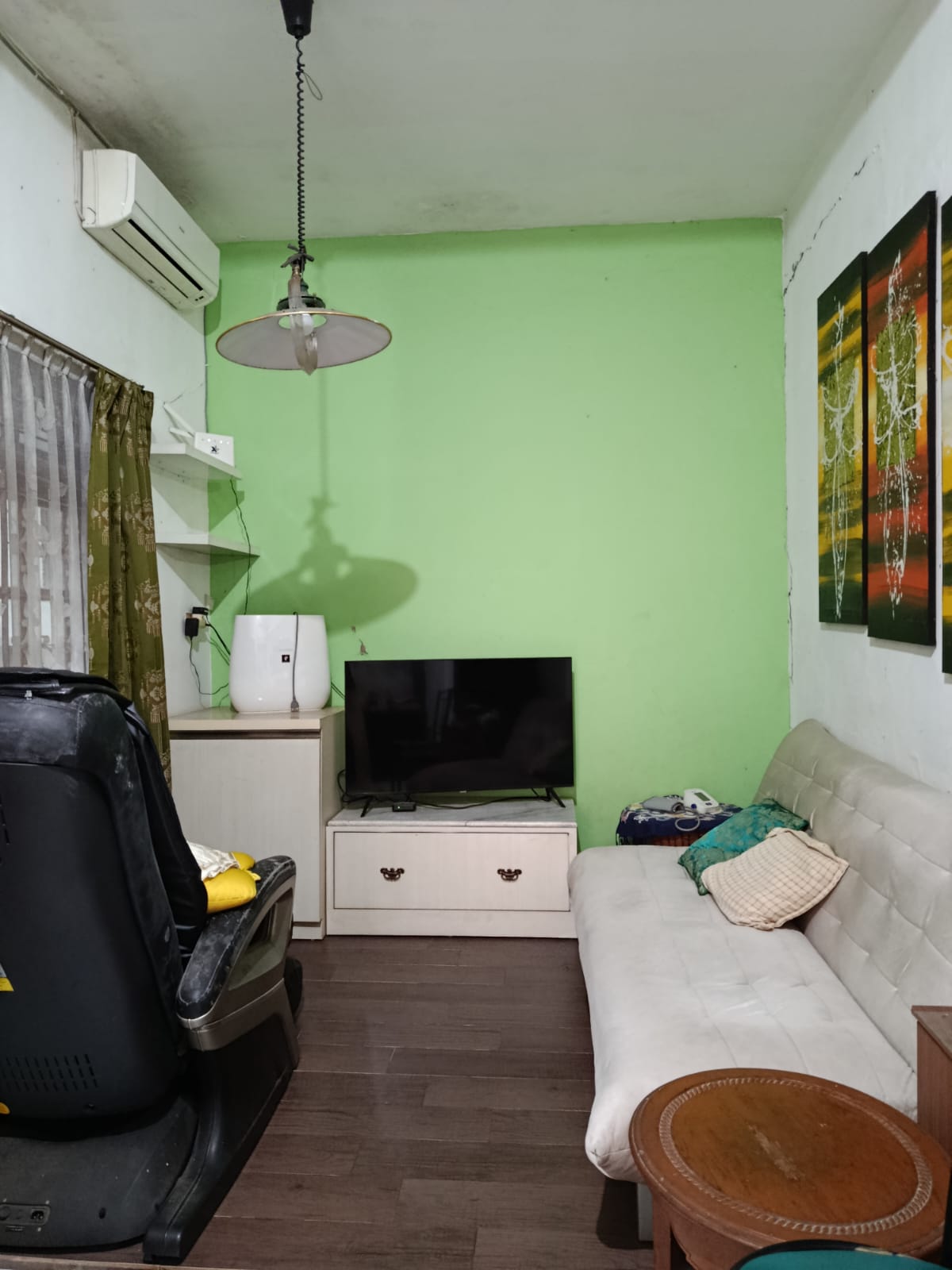 Rumah 2 Lantai di Ciputat, Dekat Pintu Tol Pamulang, Jalan Lebar 2 Mobil