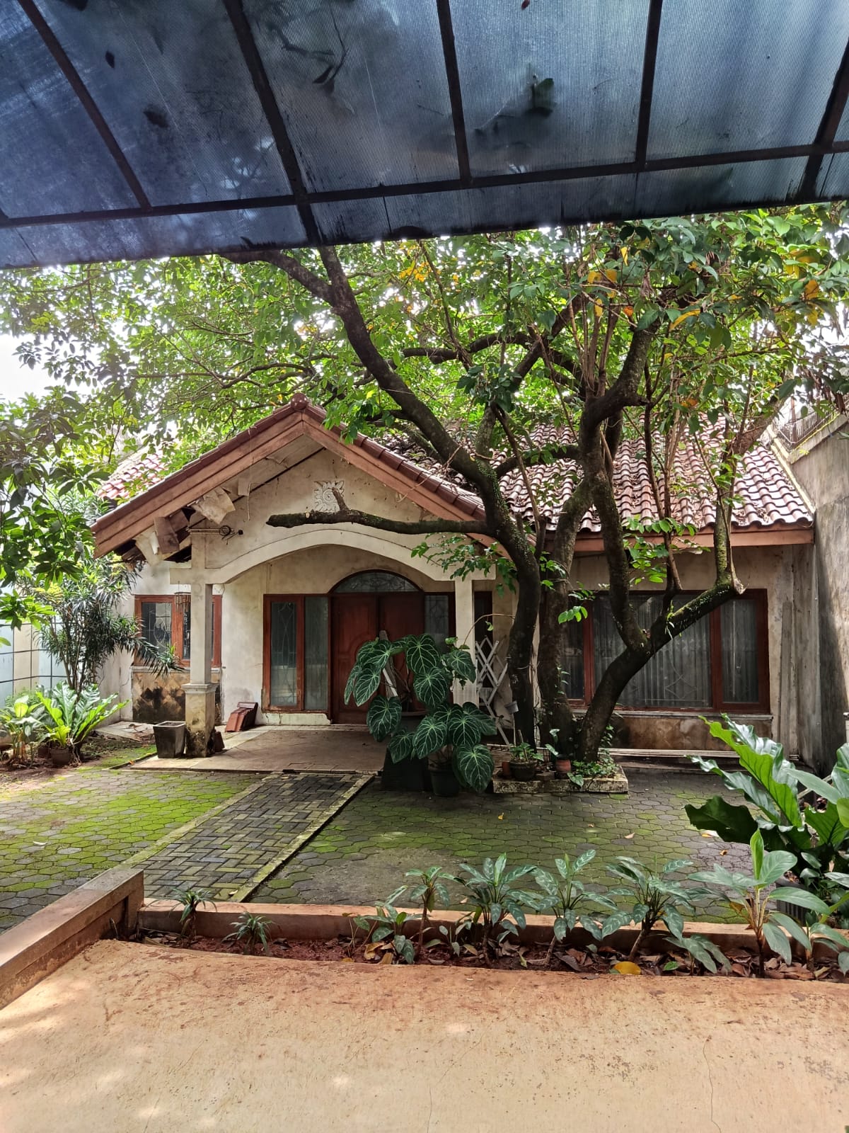 Rumah 2 Lantai di Ciputat, Dekat Pintu Tol Pamulang, Jalan Lebar 2 Mobil